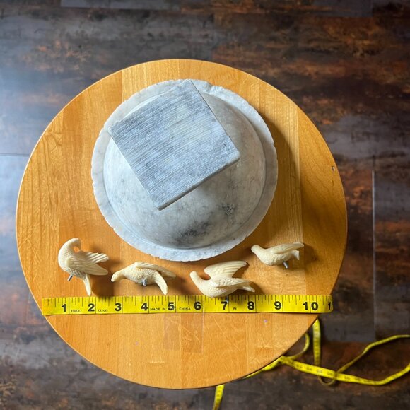 Vtg Hand Carved Italian Marble Pedestal Bird Bath/Fruit Bowl w/4 Removable Doves - Picture 10 of 16